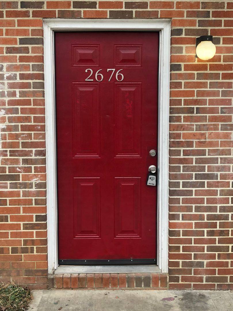 Apartment for rent at 2695 Divot, Columbus, OH 43211