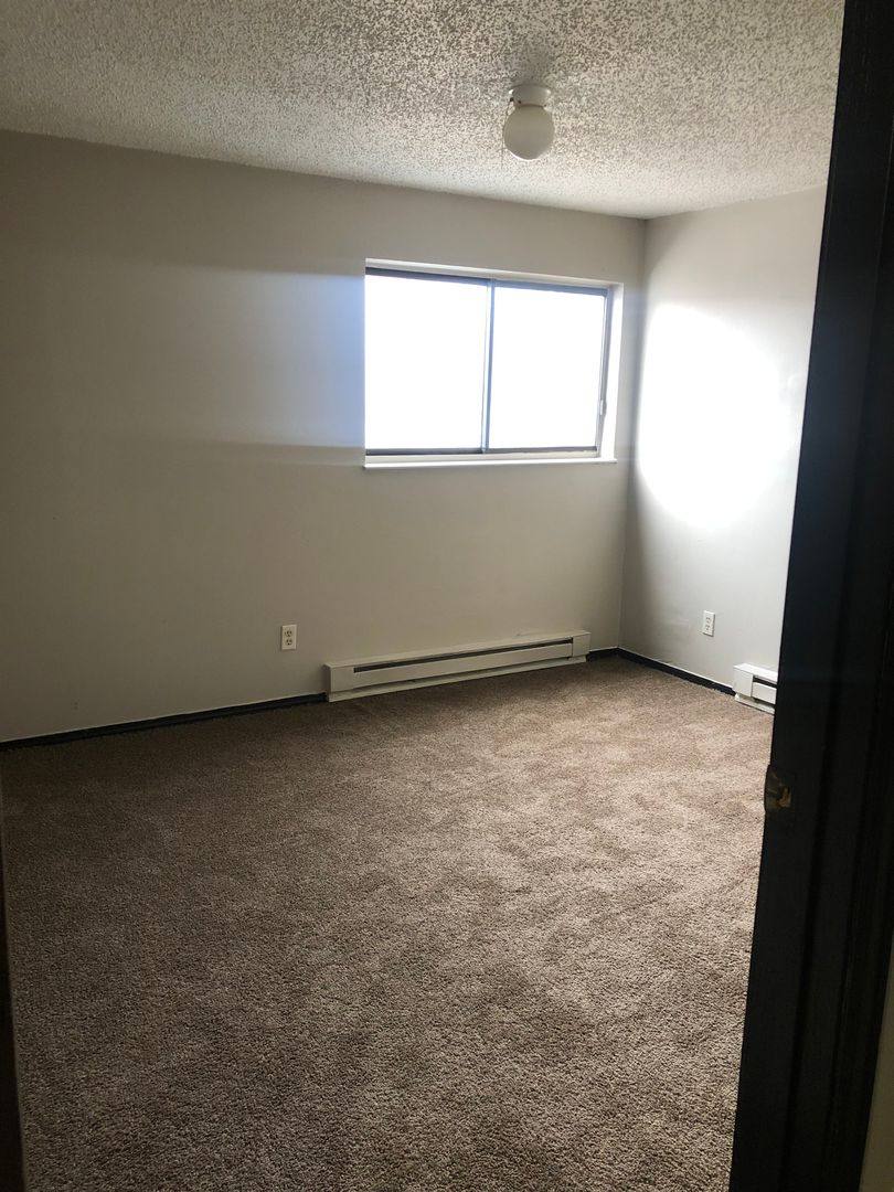 Apartment for rent at 2695 Divot, Columbus, OH 43211