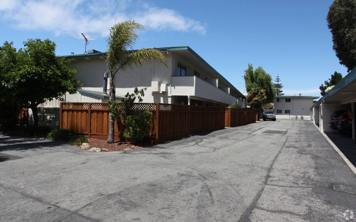 Apartment for rent at 52 E 41st Place, San Mateo, CA 94403
