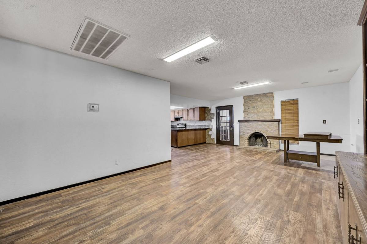 House for rent at 6975 O'Bannon Dr, Las Vegas, NV 89117