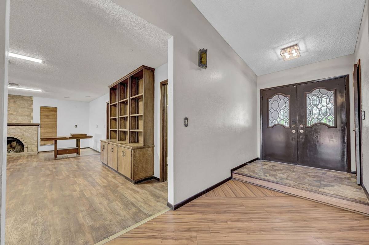 House for rent at 6975 O'Bannon Dr, Las Vegas, NV 89117
