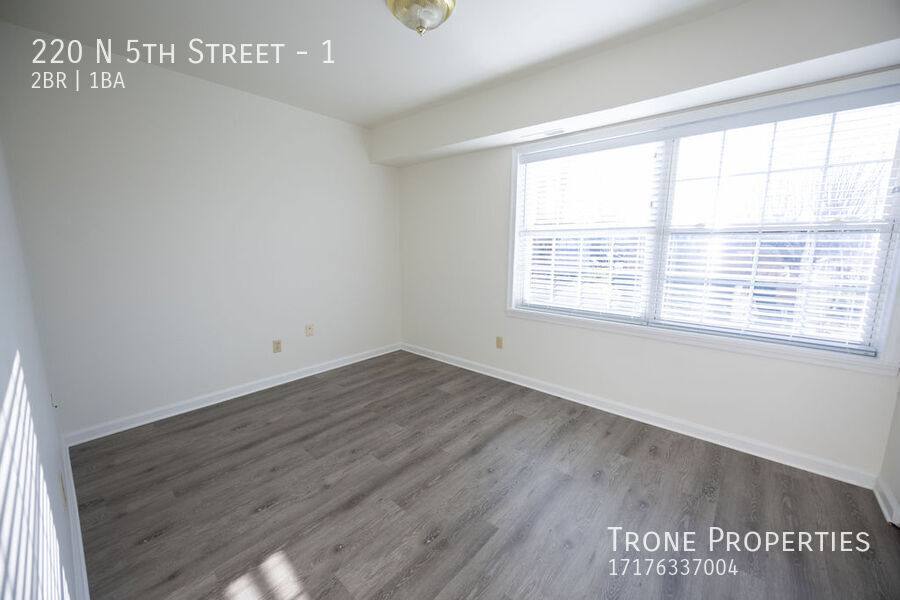 Apartment for rent at 220 N 5th St #1, McSherrystown, PA 17344