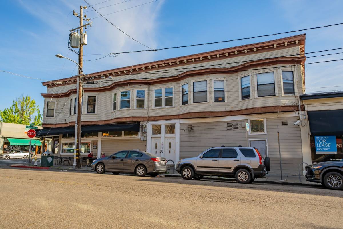 Apartment for rent at 4056 Piedmont Ave, Oakland, CA 94611
