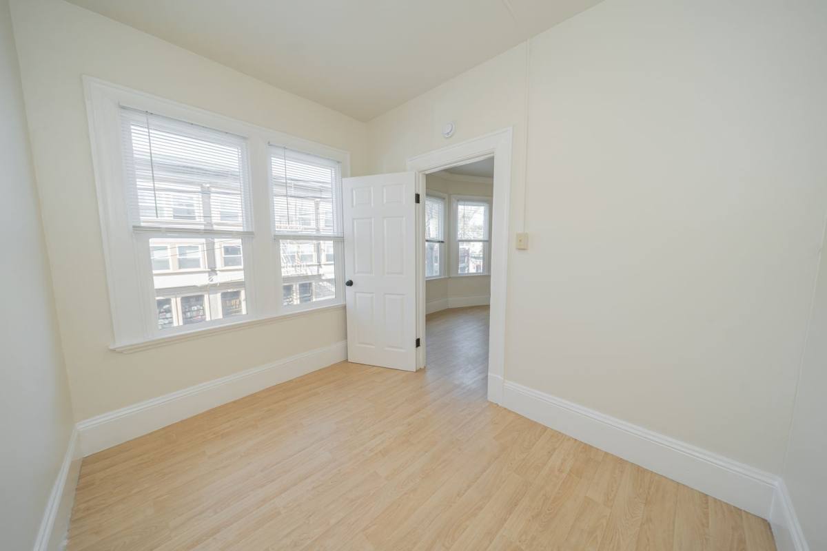 Apartment for rent at 4056 Piedmont Ave, Oakland, CA 94611