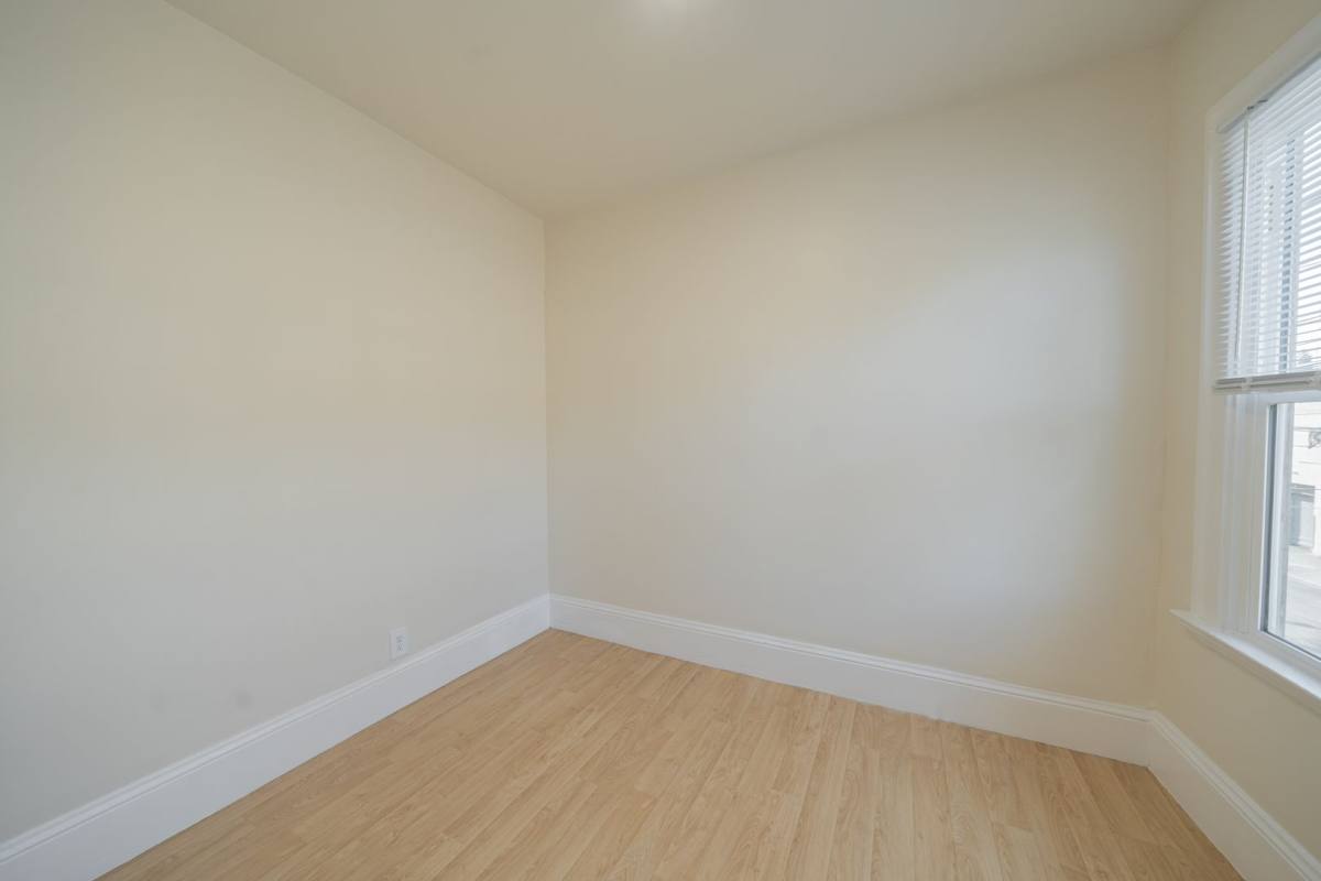 Apartment for rent at 4056 Piedmont Ave, Oakland, CA 94611