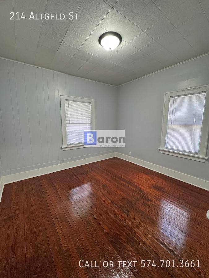 House for rent at 214 Altgeld St, South Bend, IN 46614