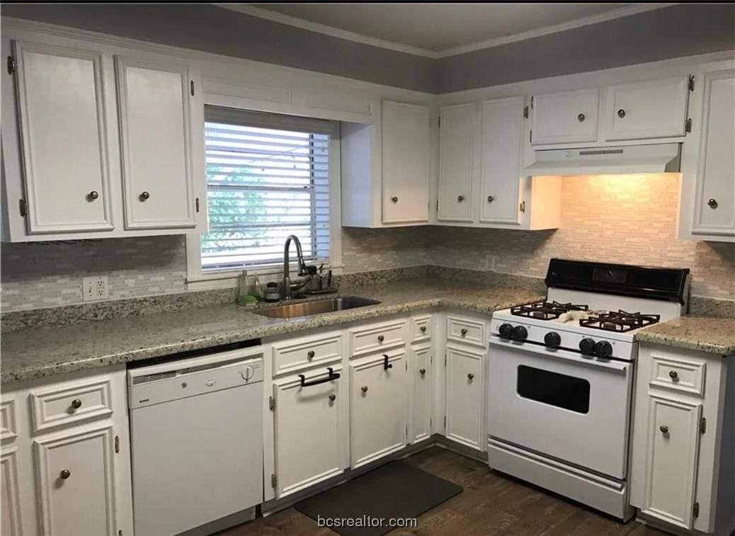 Apartment for rent at 718 Edgewood Dr #718, Bryan, TX 77802