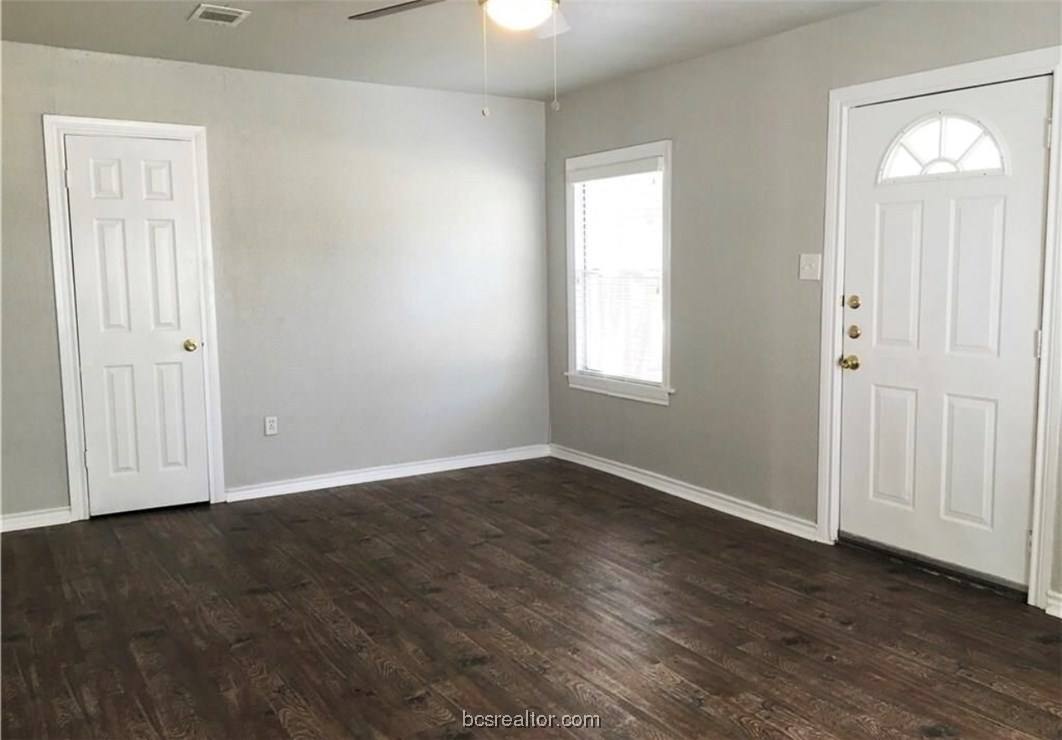 Apartment for rent at 718 Edgewood Dr #718, Bryan, TX 77802