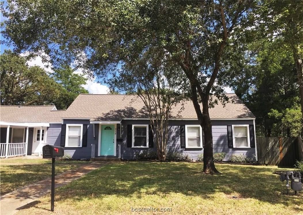 Apartment for rent at 718 Edgewood Dr #718, Bryan, TX 77802