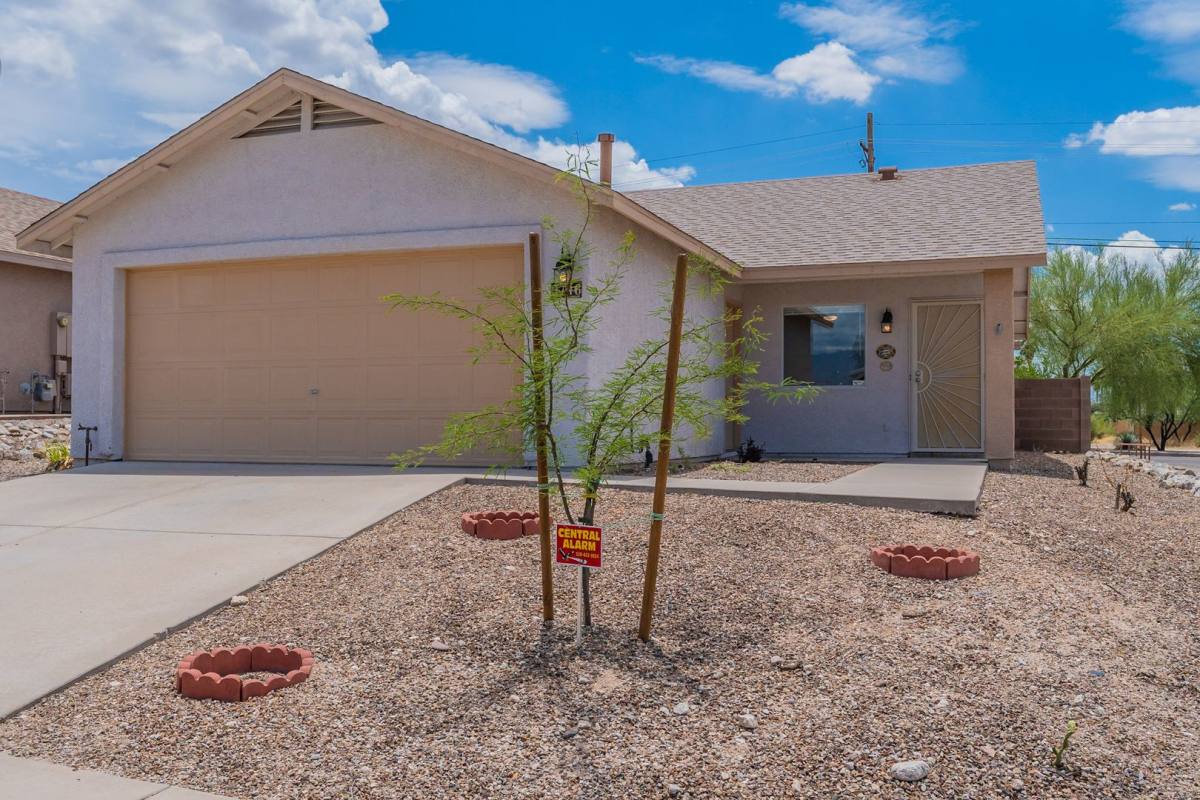 House for rent at 9746 E Sascha St, Tucson, AZ 85748