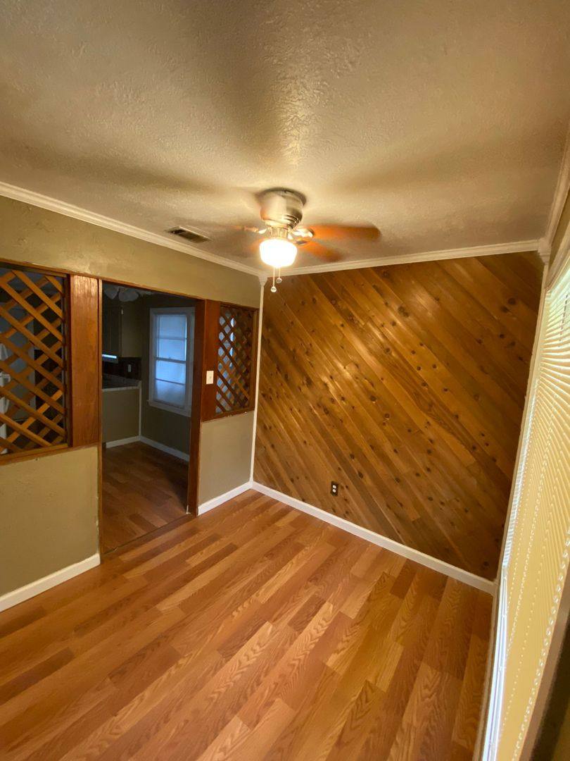 House for rent at 403 N Bluebonnet Dr, Orange, TX 77630