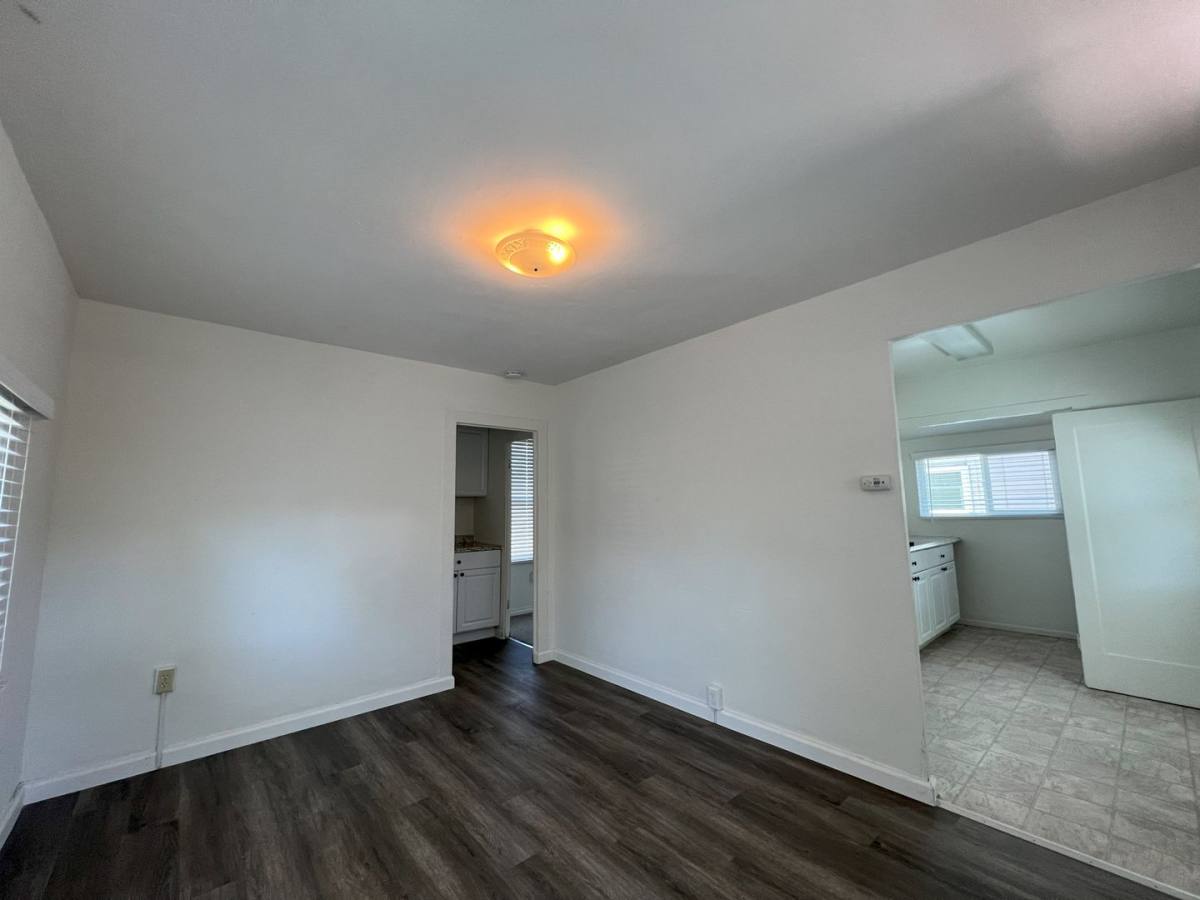 Apartment for rent at 612 E 8th St, National City, CA 91950