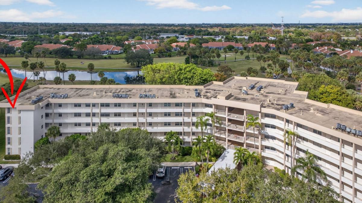 Condo for rent at 3960 Oaks Clubhouse Dr #512, Pompano Beach, FL 33069