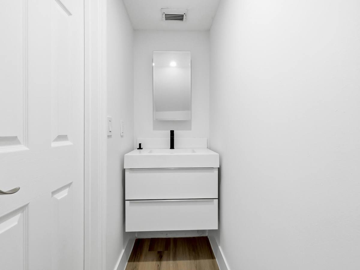 Apartment for rent at 2925 W 80th St #208, Hialeah, FL 33018