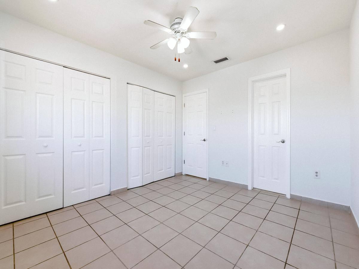 Apartment for rent at 2925 W 80th St #208, Hialeah, FL 33018