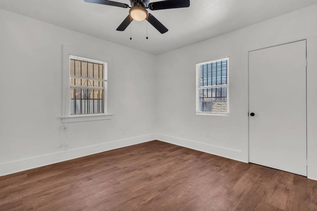 Apartment for rent at 447 E 101st St, Los Angeles, CA 90003