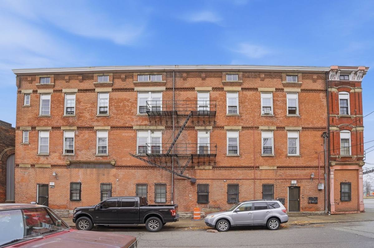 Apartment for rent at 2169 Central Ave, Cincinnati, OH 45214