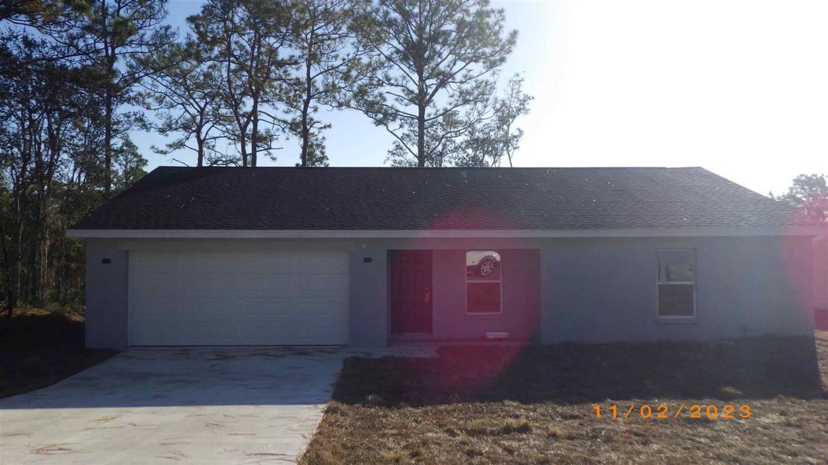House for rent at 7061 N Outrigger Terrace, Dunnellon, FL 34433