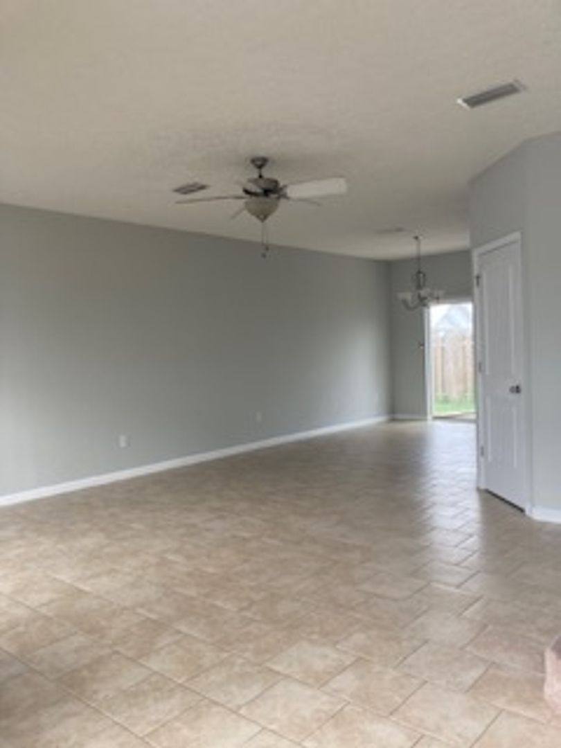 House for rent at 2601 Avondale Court, Panama City, FL 32404