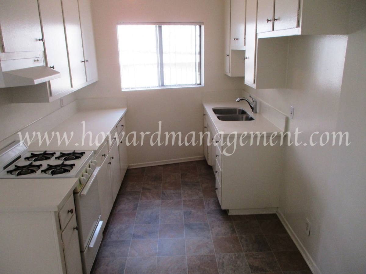 Apartment for rent at 4250 Lindblade Dr, Los Angeles, CA 90066