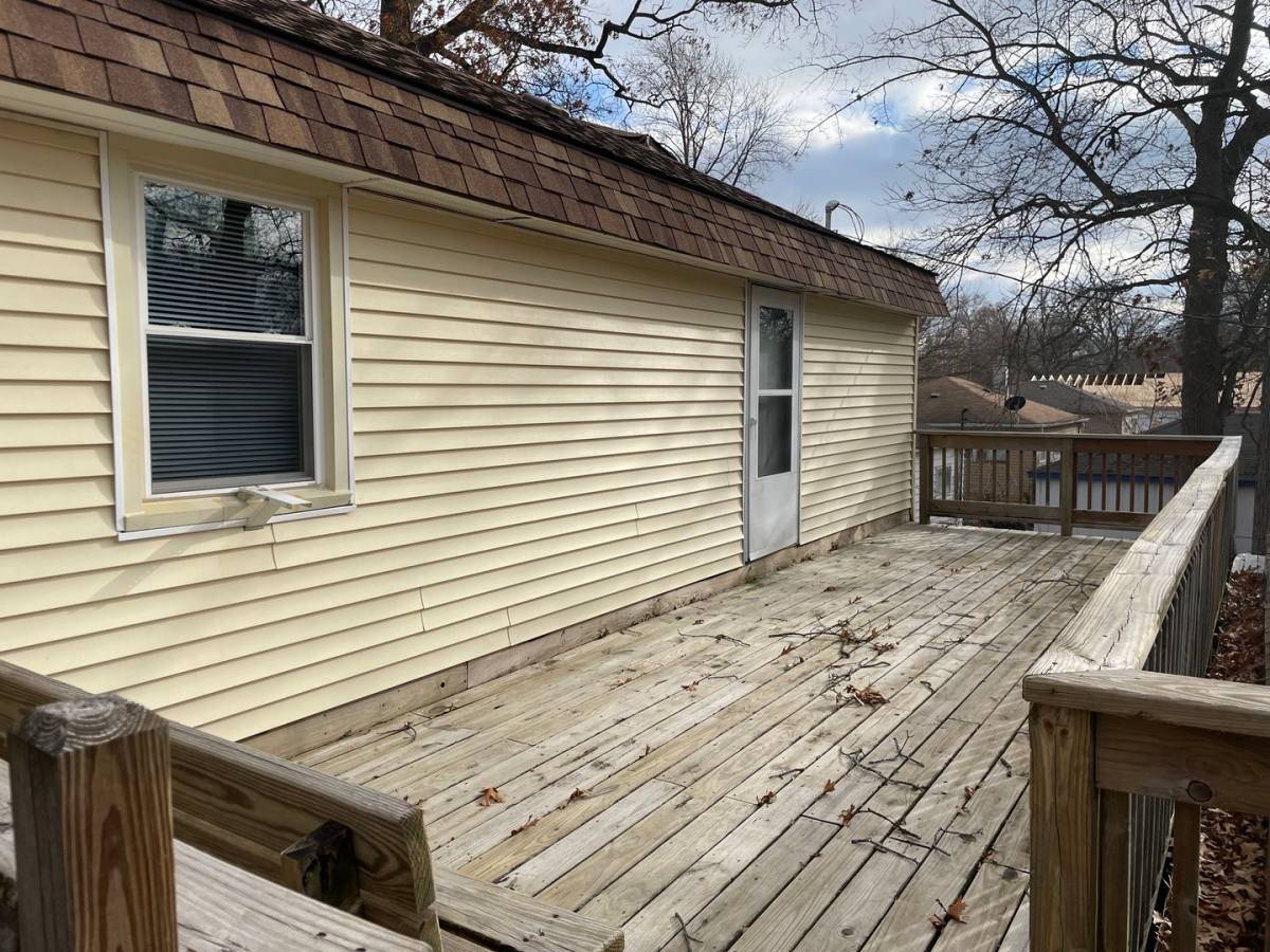 House for rent at 400 S Liberty St, Hobart, IN 46342