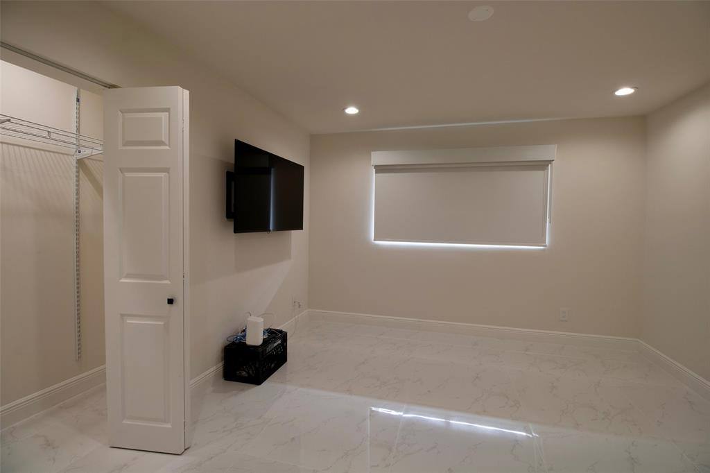 Condo for rent at 877 NE 195th St #222, Miami, FL 33179