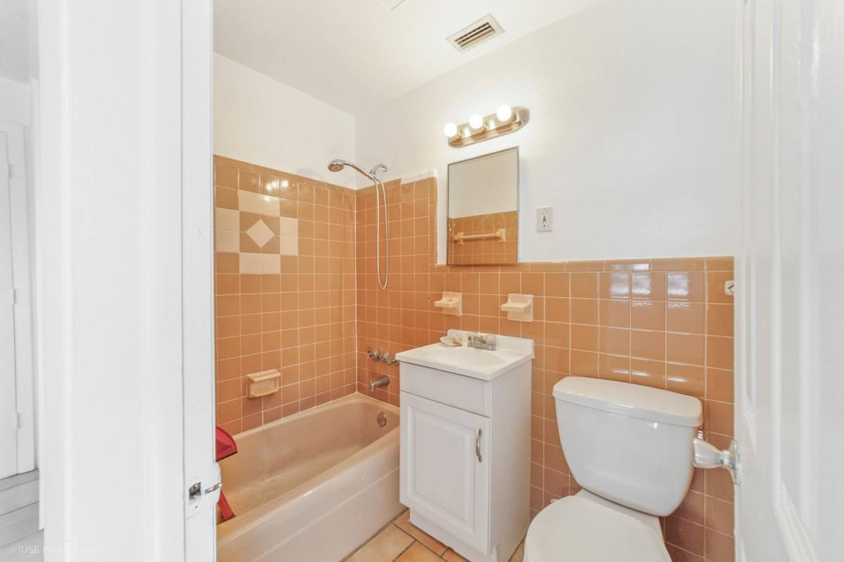 House for rent at 924 NE 17th Terrace, Fort Lauderdale, FL 33304