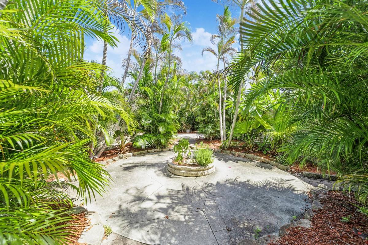 House for rent at 924 NE 17th Terrace, Fort Lauderdale, FL 33304