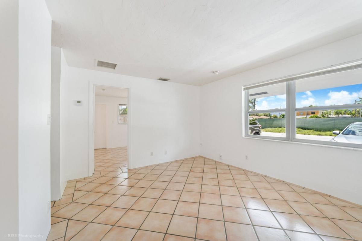House for rent at 924 NE 17th Terrace, Fort Lauderdale, FL 33304