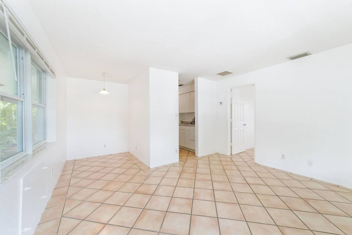 House for rent at 924 NE 17th Terrace, Fort Lauderdale, FL 33304