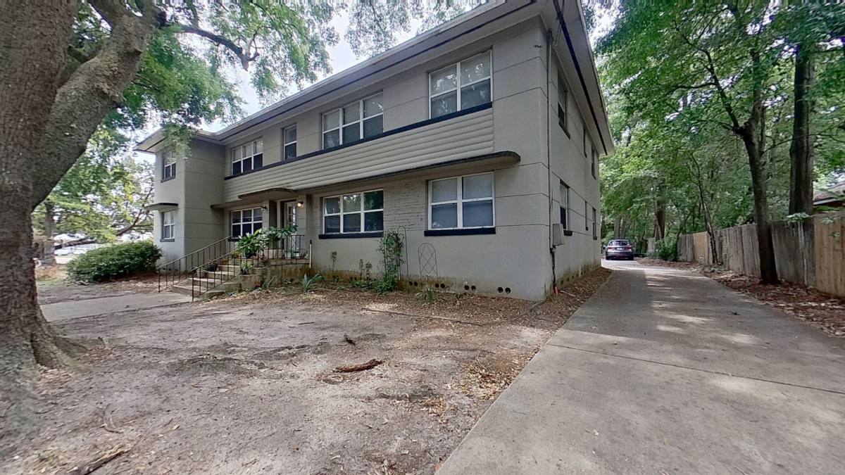 Apartment for rent at 1464 Holmesdale Rd, Jacksonville, FL 32207
