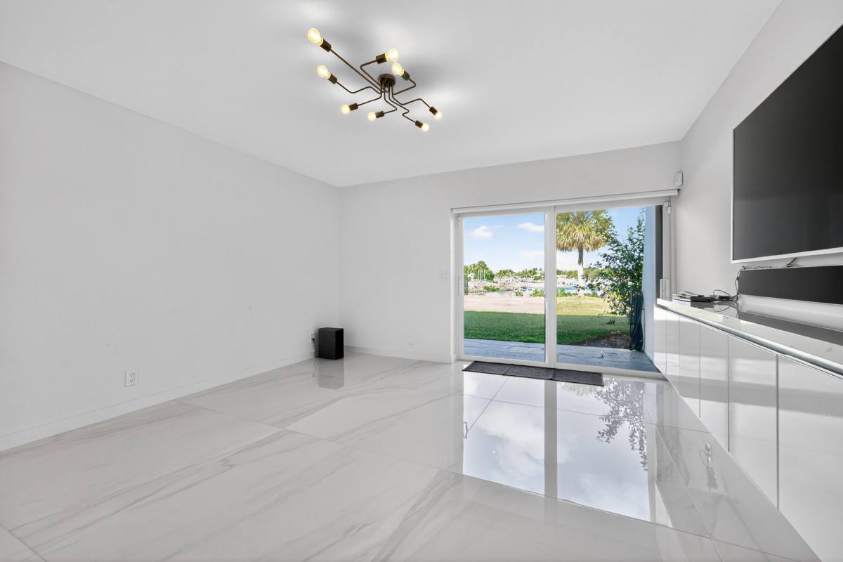 Condo for rent at 725 Hummingbird Way #103, North Palm Beach, FL 33408