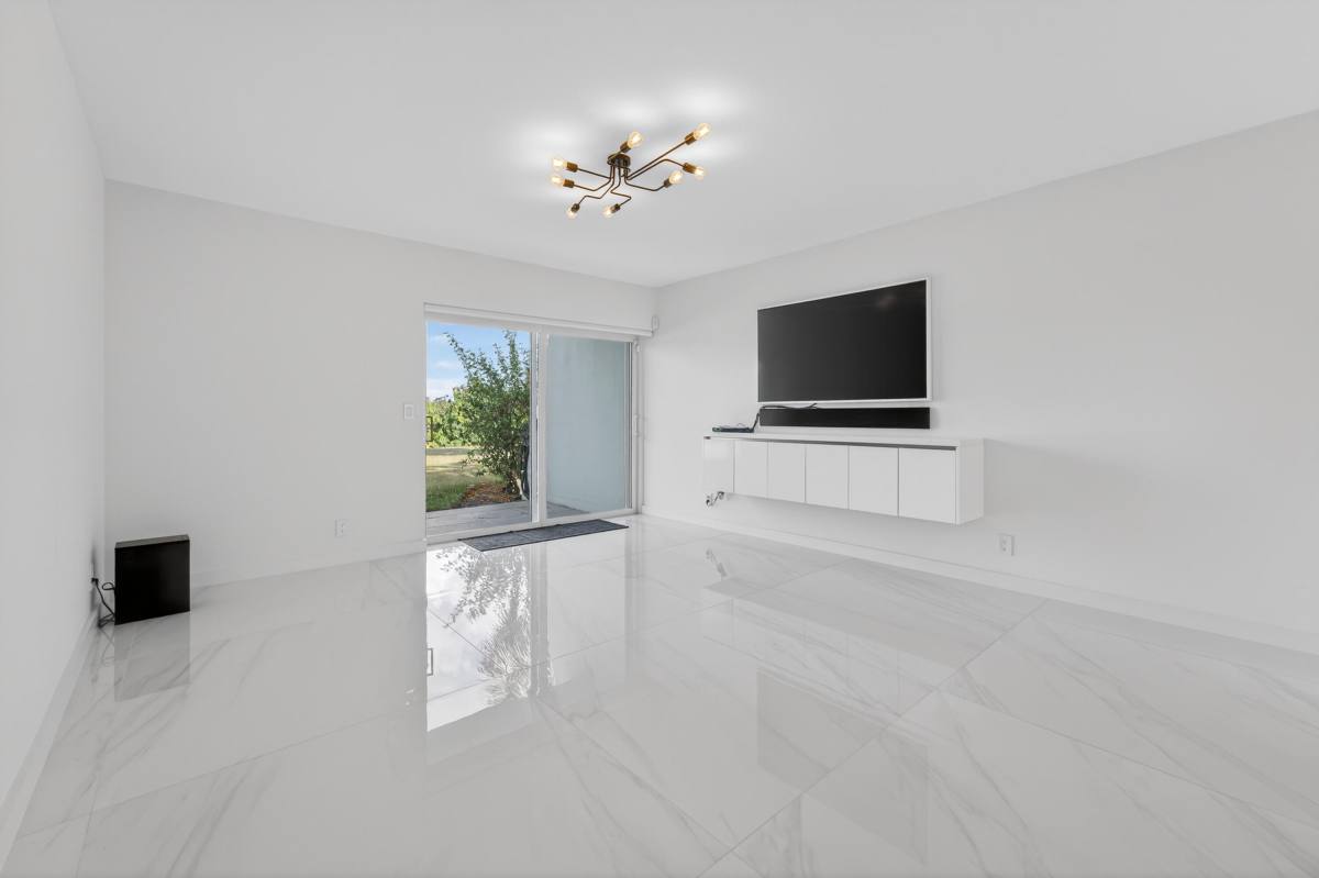 Condo for rent at 725 Hummingbird Way #103, North Palm Beach, FL 33408