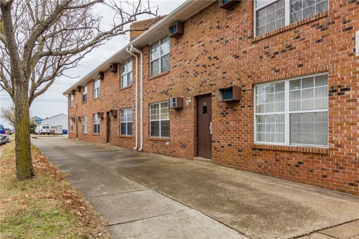 Apartment for rent at 1203 Hillside Ave, Norfolk, VA 23503
