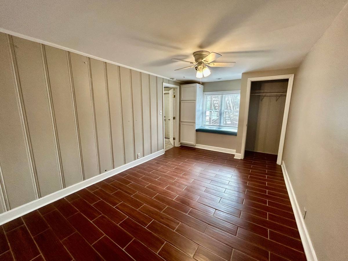 Townhouse for rent at 325 S 3rd St, Richmond, KY 40475