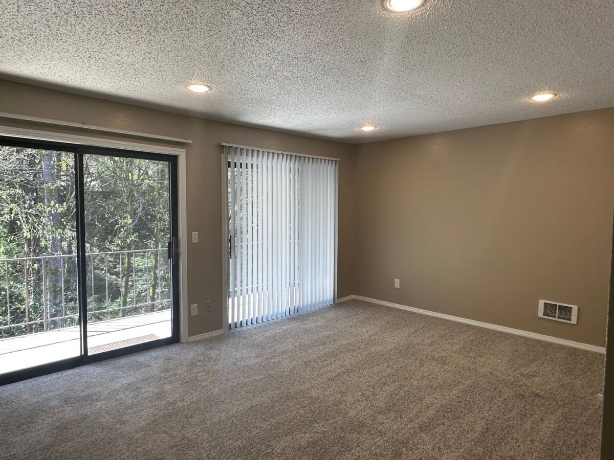 Apartment for rent at 2700-2728 SW Beaverton Hillsdale Highway, Portland, OR 97239