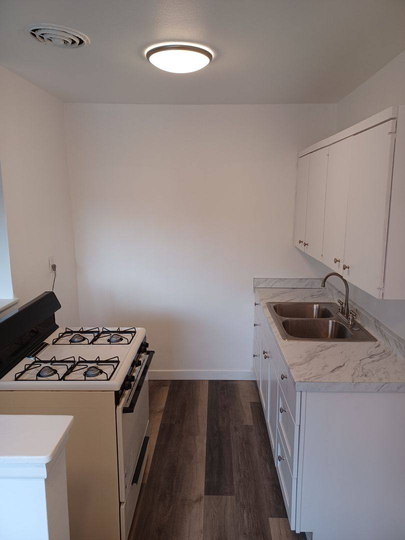 Apartment for rent at 1410 S Minnie St, Santa Ana, CA 92707