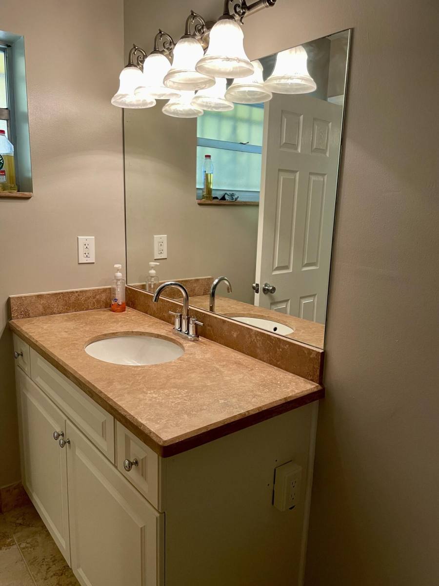 Apartment for rent at 101 N Lakeside Dr #101-1, Lake Worth Beach, FL 33460