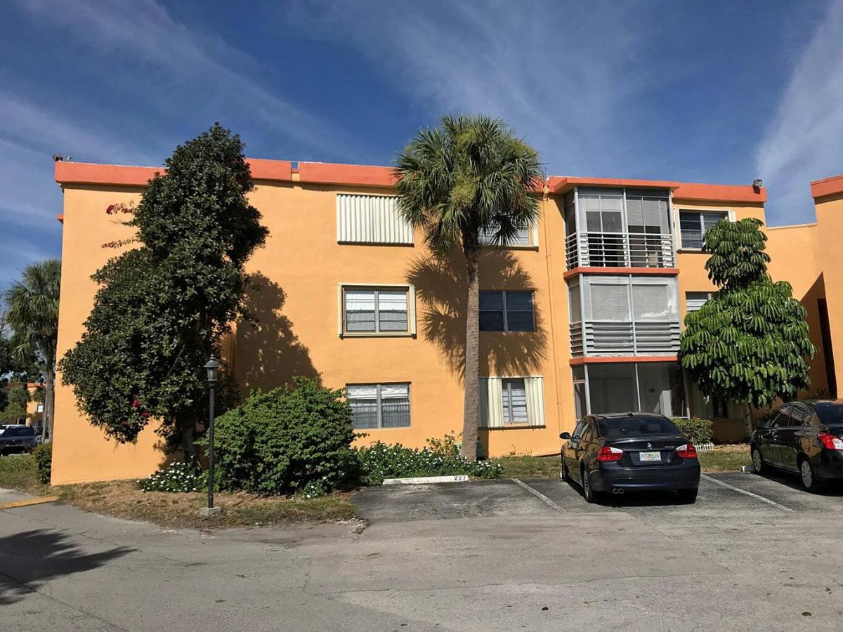 Apartment for rent at 4364 NW 9th Ave #4364153A, Pompano Beach, FL 33064