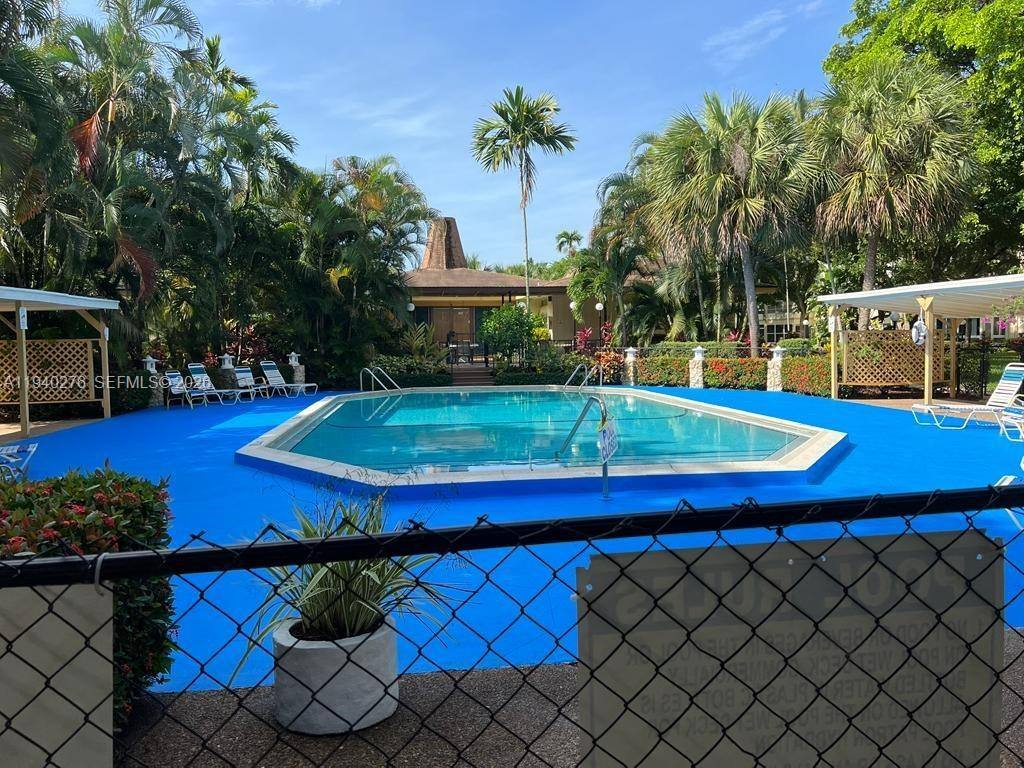 Apartment for rent at 5181 W Oakland Park Blvd #110, Fort Lauderdale, FL 33313