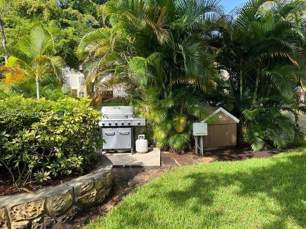 Apartment for rent at 5181 W Oakland Park Blvd #110, Fort Lauderdale, FL 33313
