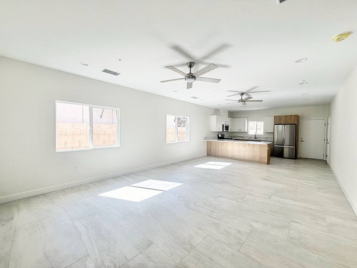 Townhouse for rent at 68160 - 68162 Modalo Rd, Cathedral City, CA 92234