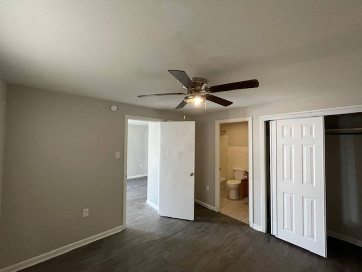 Apartment for rent at 2013 N 11th St, Springfield, IL 62702