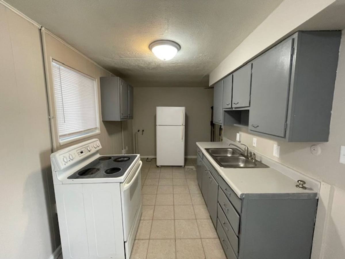 Apartment for rent at 2013 N 11th St, Springfield, IL 62702