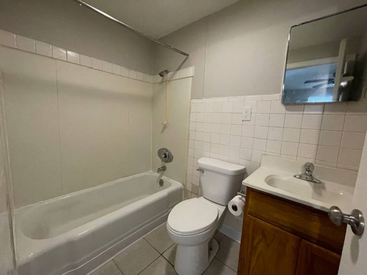 Apartment for rent at 2013 N 11th St, Springfield, IL 62702