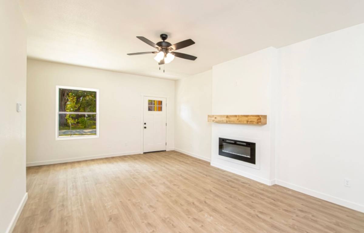 Apartment for rent at 304 SW 4th St, Bryant, AR 72022