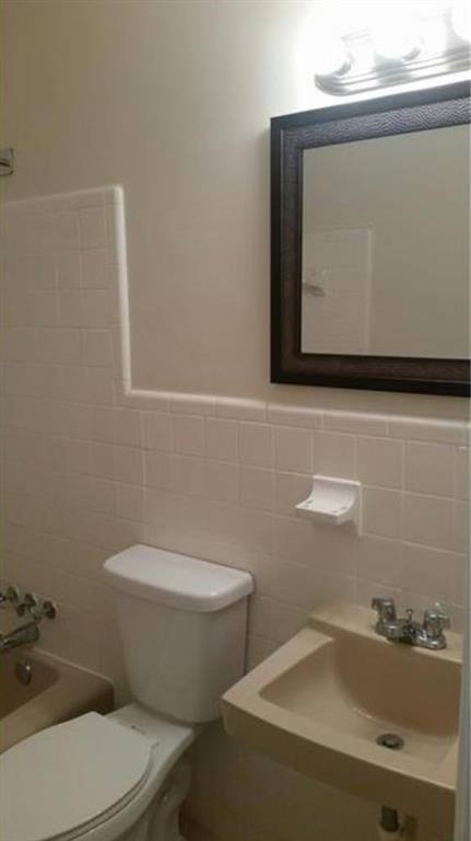 Apartment for rent at 615 NE 8th Ave #615-5, Fort Lauderdale, FL 33304
