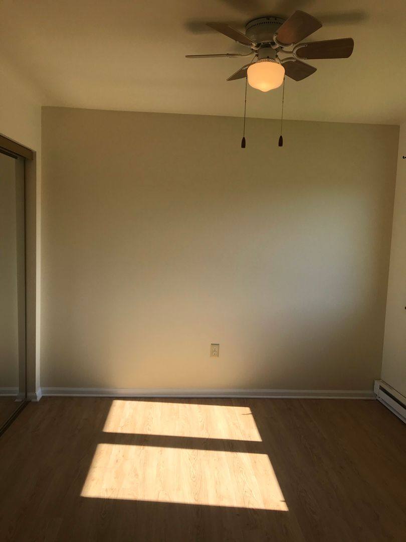 Apartment for rent at 1301 E Indian Trail, Aurora, IL 60505
