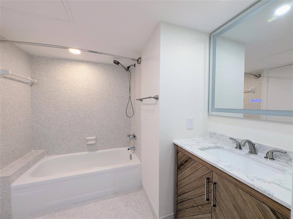 Apartment for rent at 3101 Oakland Shores Dr #3101H204, Fort Lauderdale, FL 33309