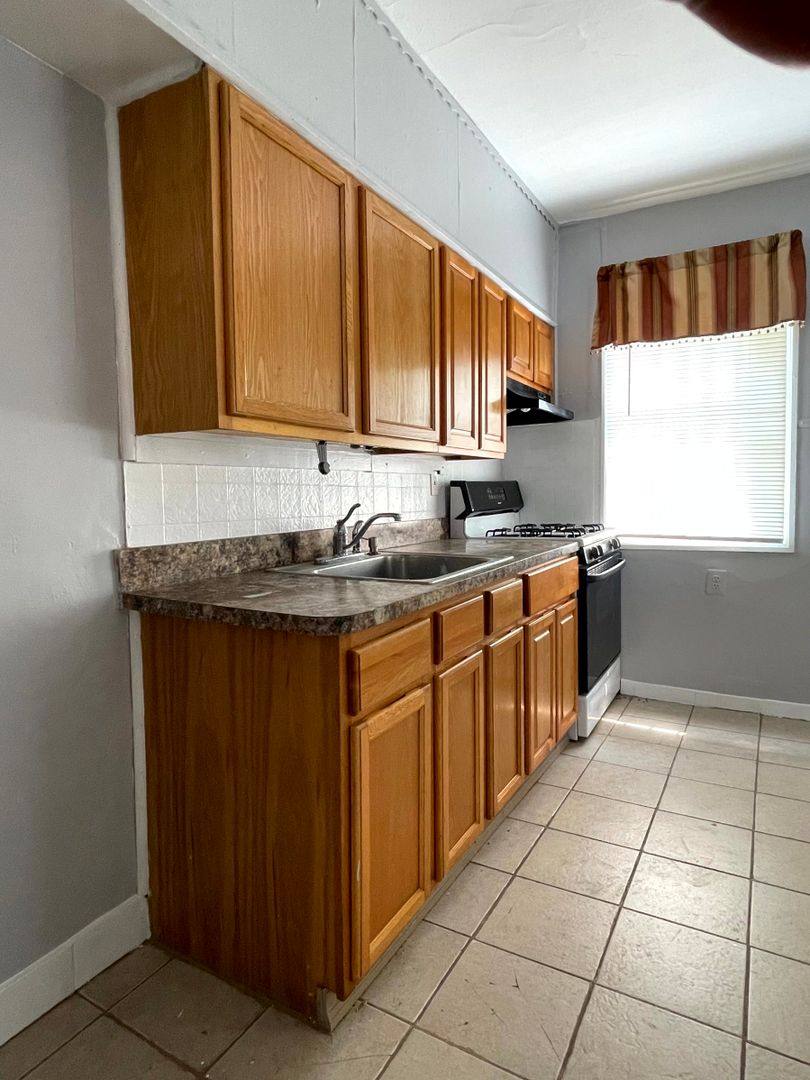 House for rent at 5753 N Beechwood St, Philadelphia, PA 19138